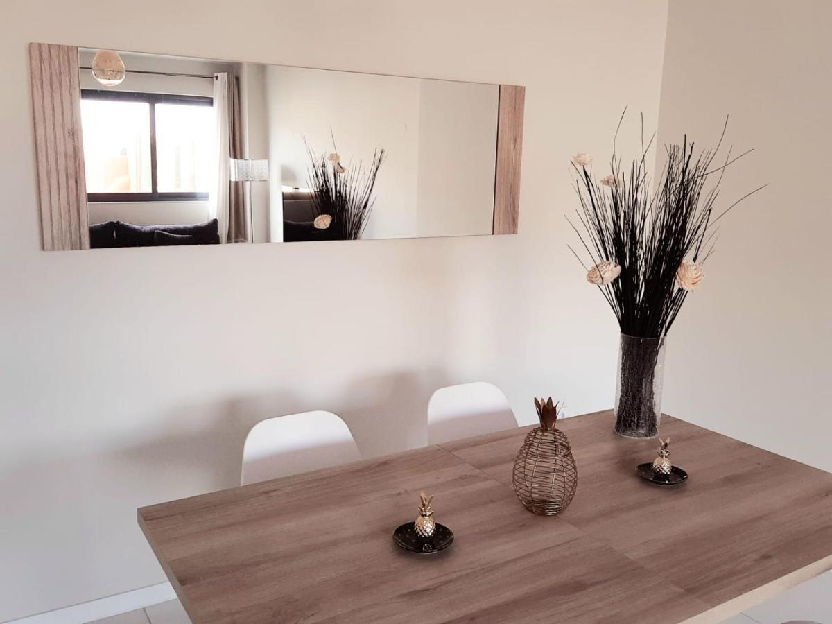 Apartment With Pool In Mindelo Luaran gambar